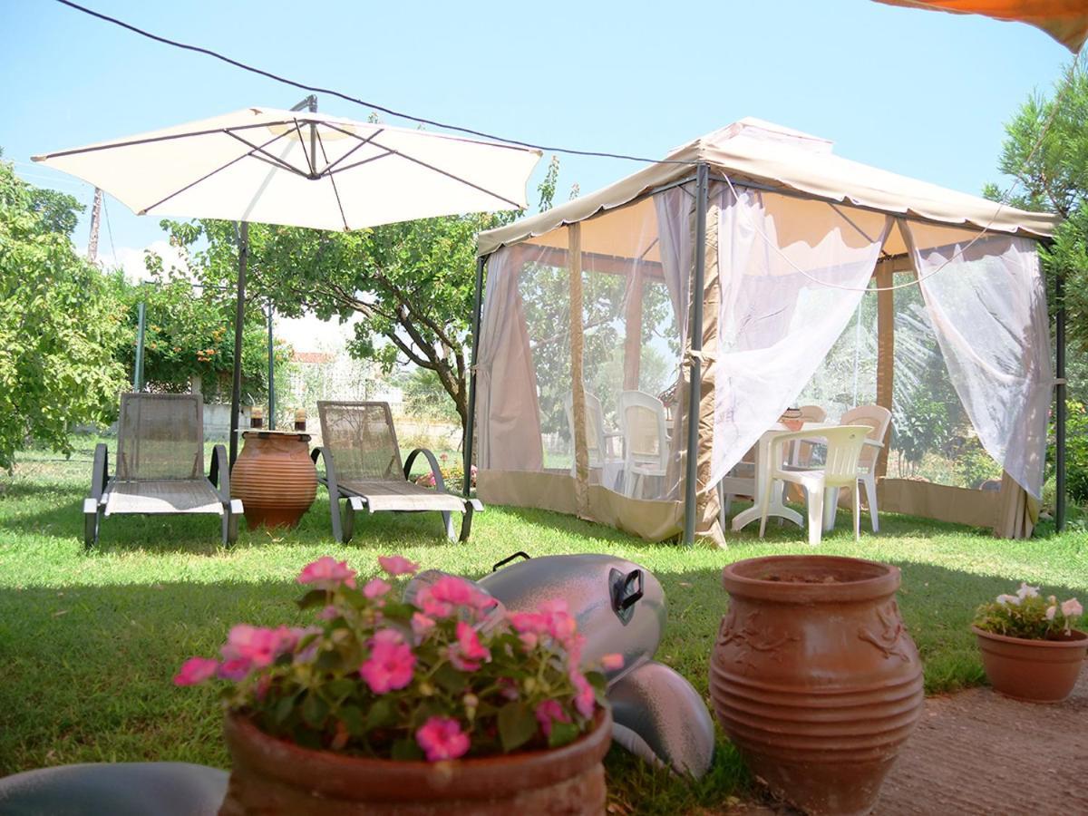 Villa Verde 200 Meters From The Beach Nea Iraklitsa Exteriör bild