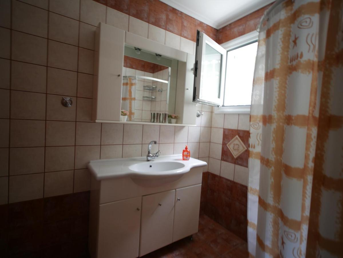 Villa Verde 200 Meters From The Beach Nea Iraklitsa Exteriör bild
