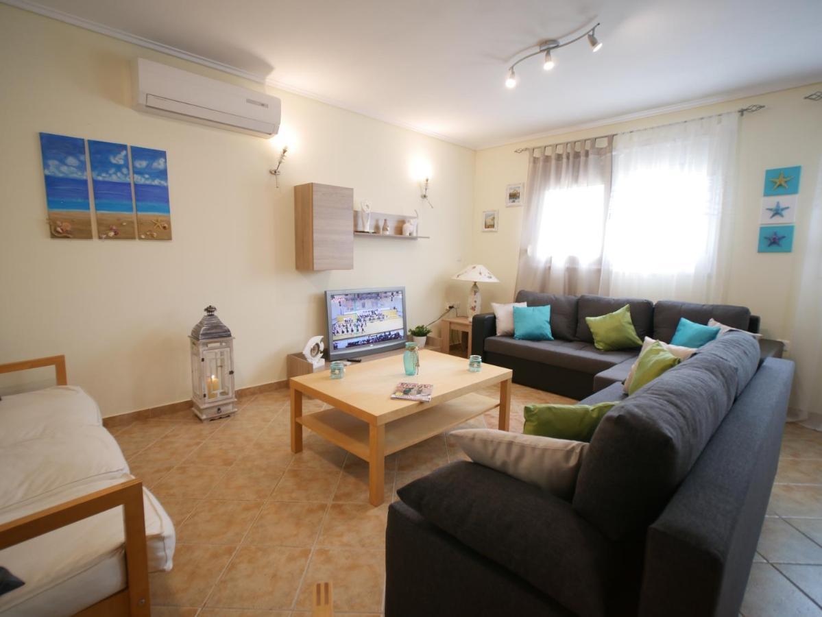 Villa Verde 200 Meters From The Beach Nea Iraklitsa Exteriör bild